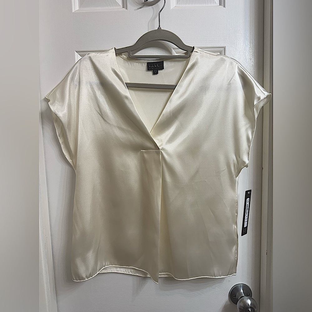 Nicole Miller Women’s Satin Cream V-Neck Blouse, Size Small